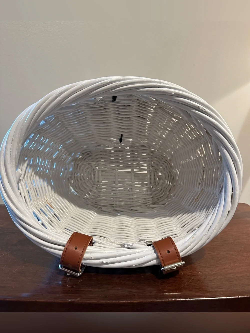 Small wicker bike basket • straps • white